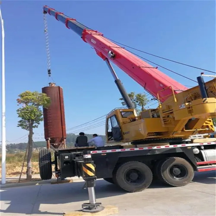 顺平县专业吊车租赁多少钱