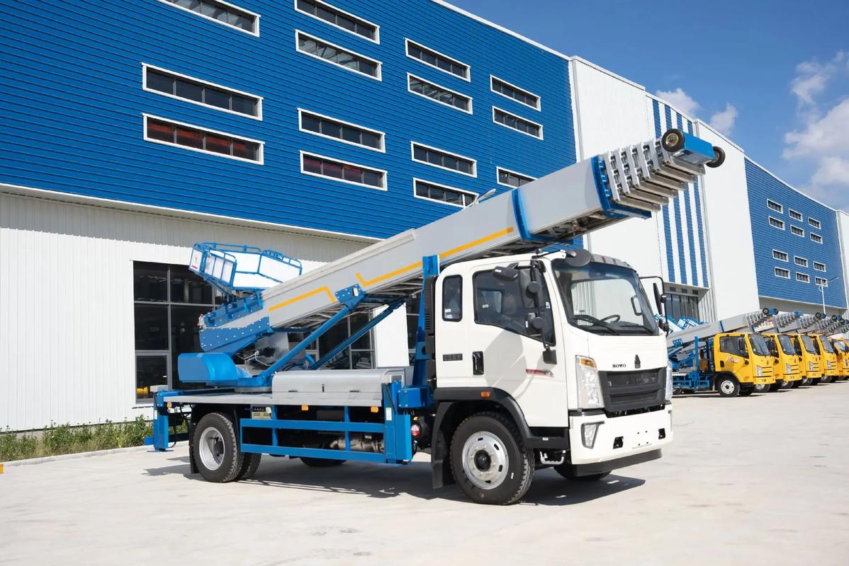 顺平县出租云梯车高空作业车 建筑垃圾搬运