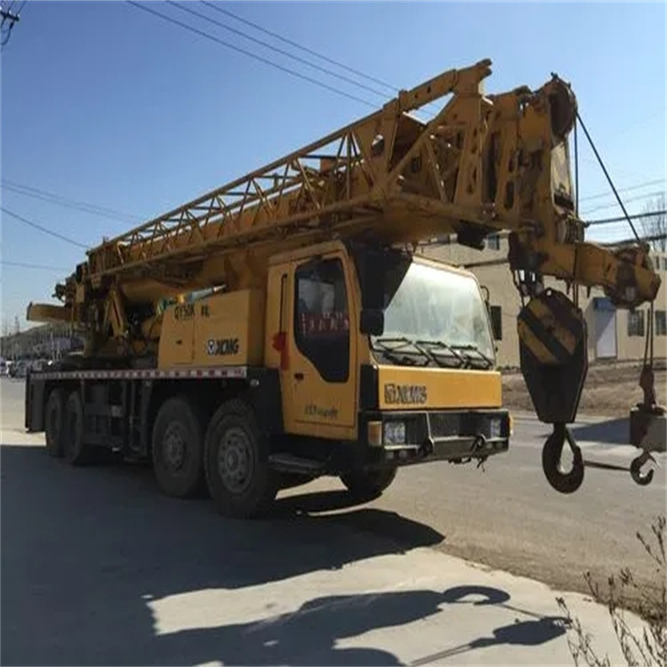 顺平县哪里有专业吊车出租